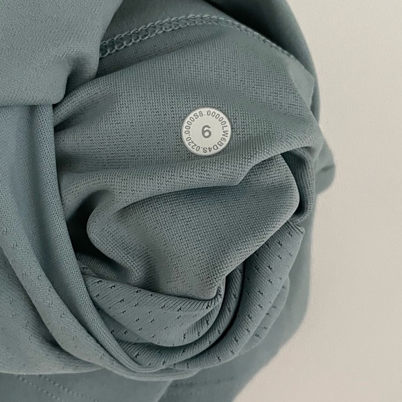 Lululemon Zoned In High Rise Crop 23" Blue Cast W6BD4S 6 gym - Picture 2 of 8